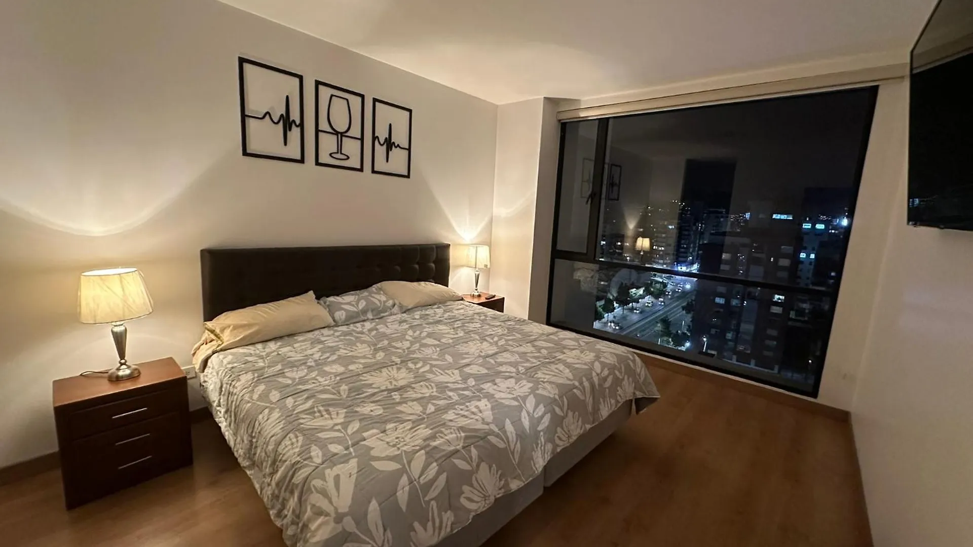 Διαμέρισμα Five Stars Suites Paris, Κίτο Ισημερινός