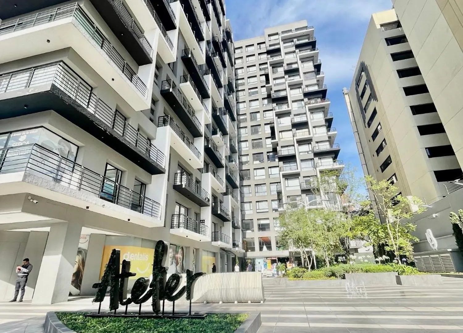 Five Stars Suites Paris, Quito Apartment